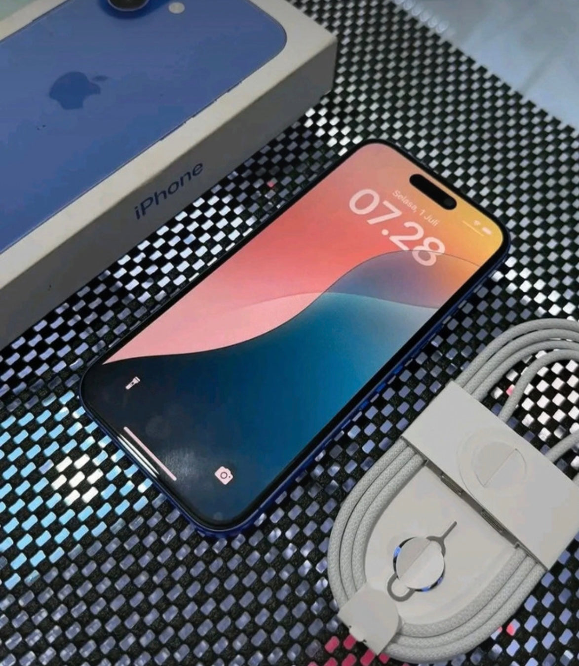 iPhone 16 Blue 128Gb