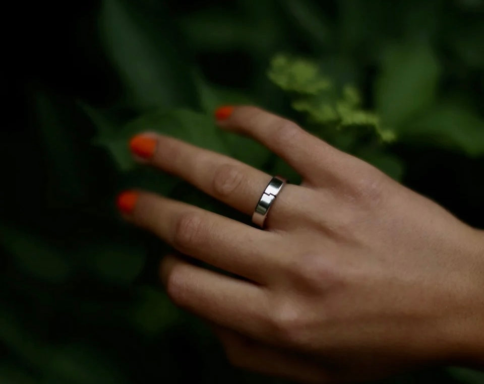 SILVER RING