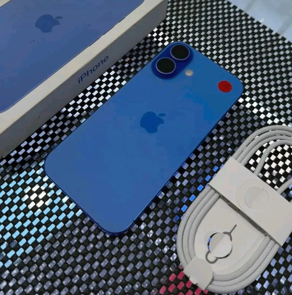 iPhone 16 Blue 128Gb
